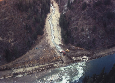Debris flow damage to road caused by heavy winter precipitation on the Middle Fork Boise River near Atlanta. Photo: IBHS.